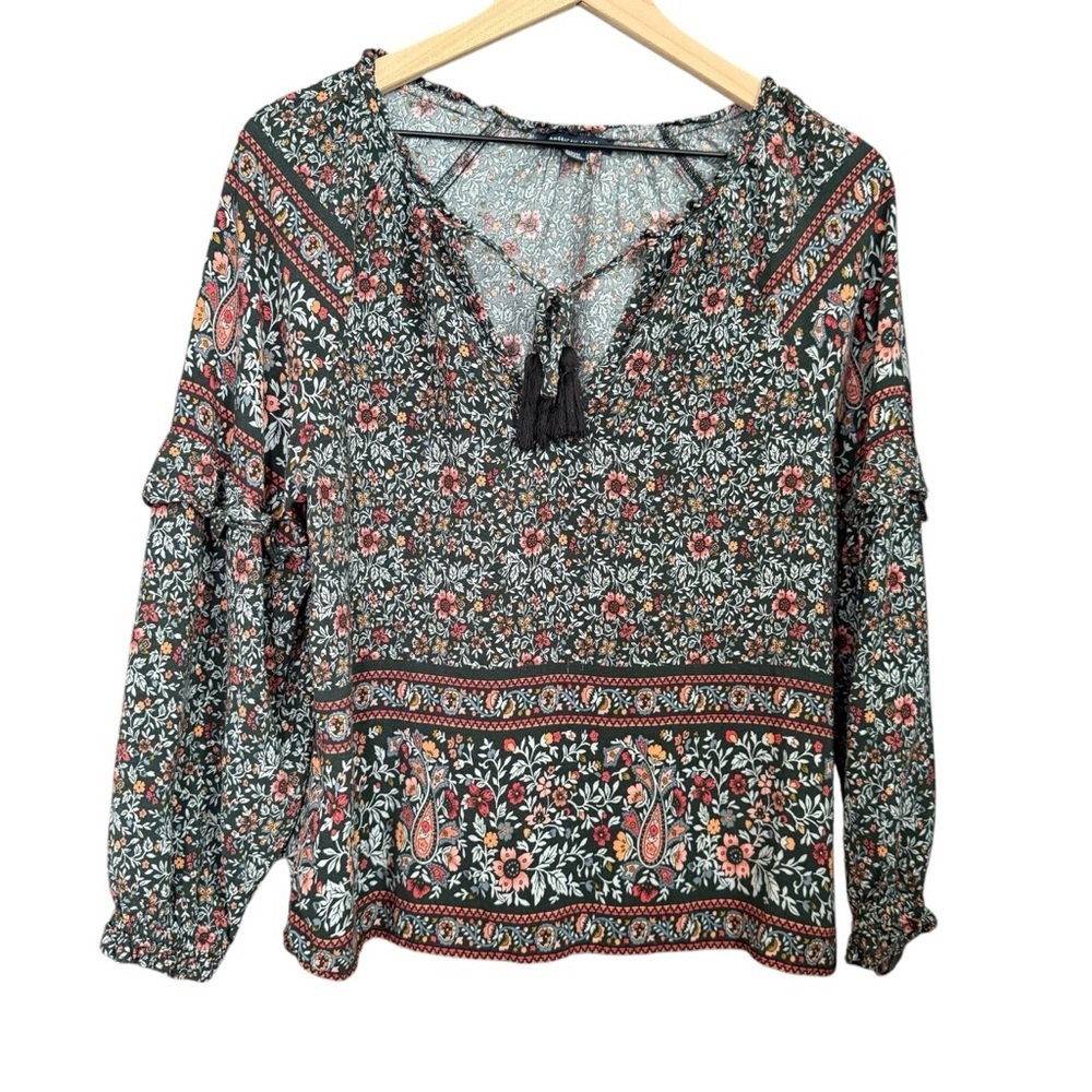 American Eagle Floral Ruffled Blouse